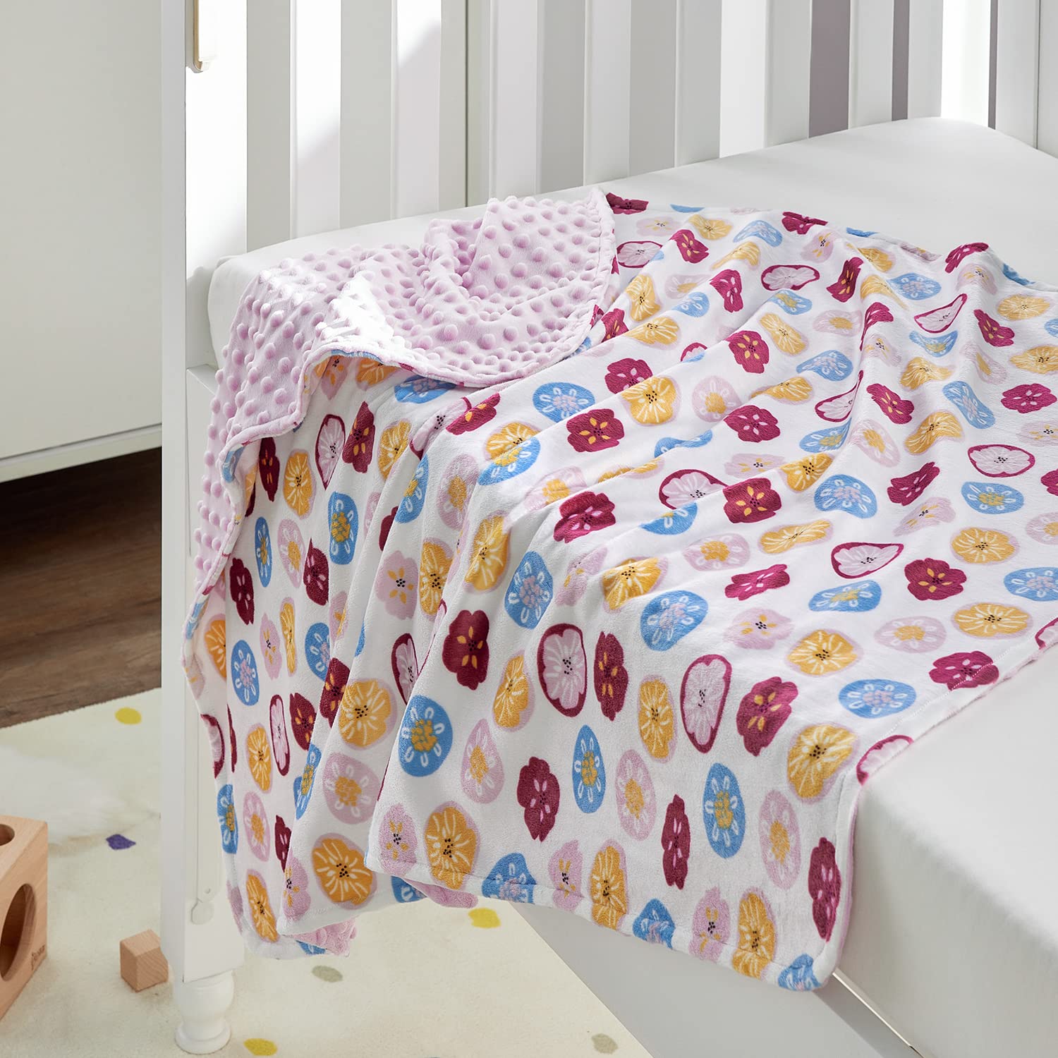 DaysU Minky – Manta de bebé de microforro polar suave y sedosa con respaldo de puntos, manta impresa de animales para niños y niñas, flor, rosa, 30