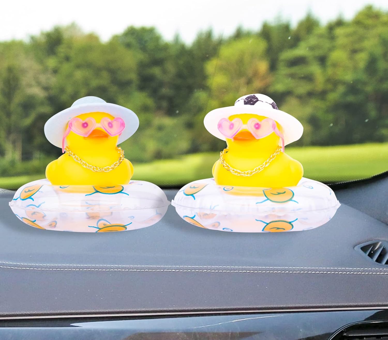 Adornos de pato amarillo para automóvil, decoración de tablero de automóvil con gafas de amor, mini anillo de natación, sombrero de sol, collar para