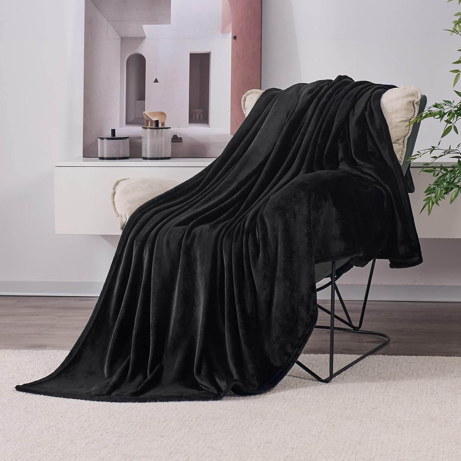 Nmosyni Manta de forro polar negra para sofá, manta mullida antiestática, cálida y acogedora para sofá y cama, manta súper suave y ligera para todas