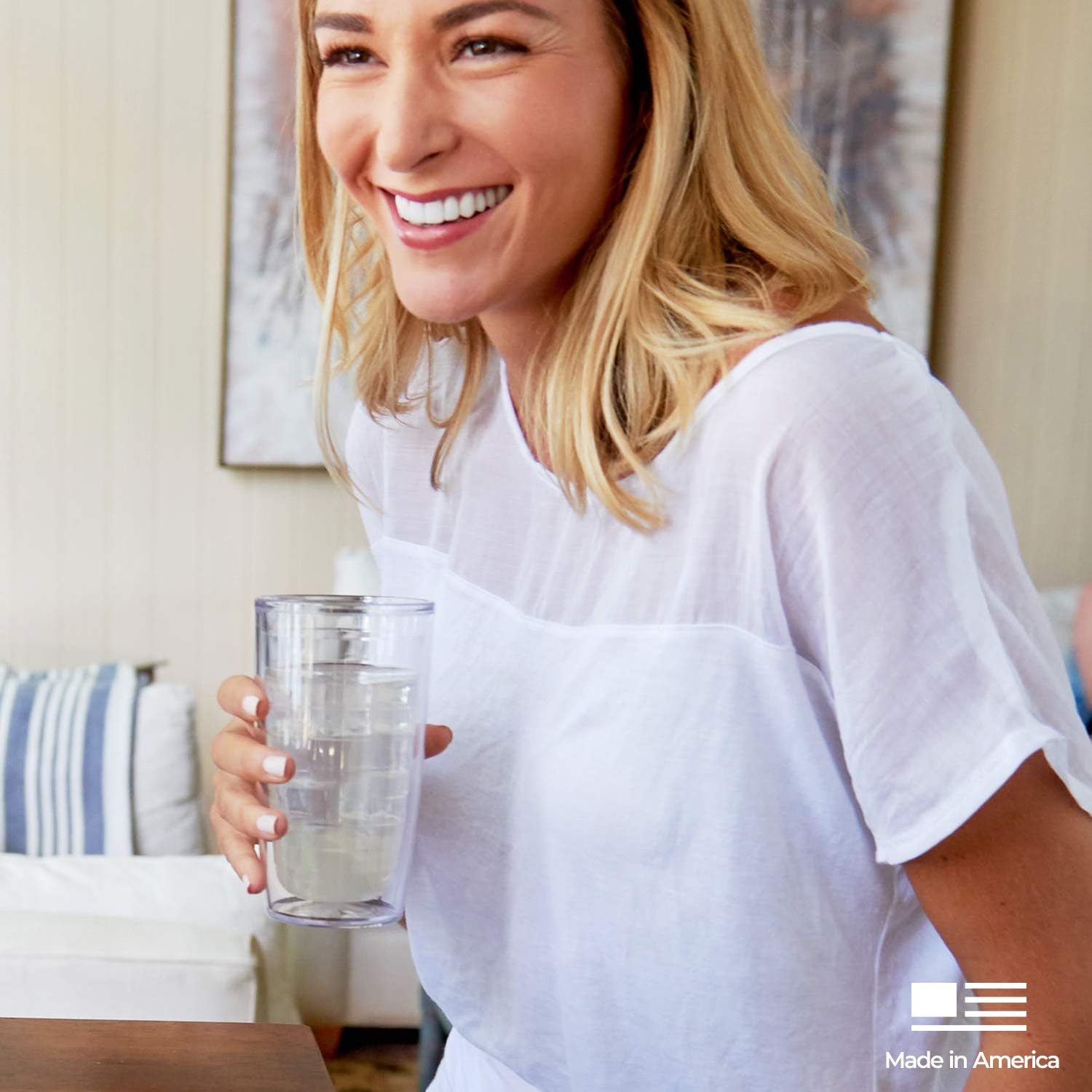 Tervis Vaso aislado Fiesta de doble pared hecho en Estados Unidos mantiene las bebidas frías y calientes, 16 onzas, paquete de 4, rayas soleadas