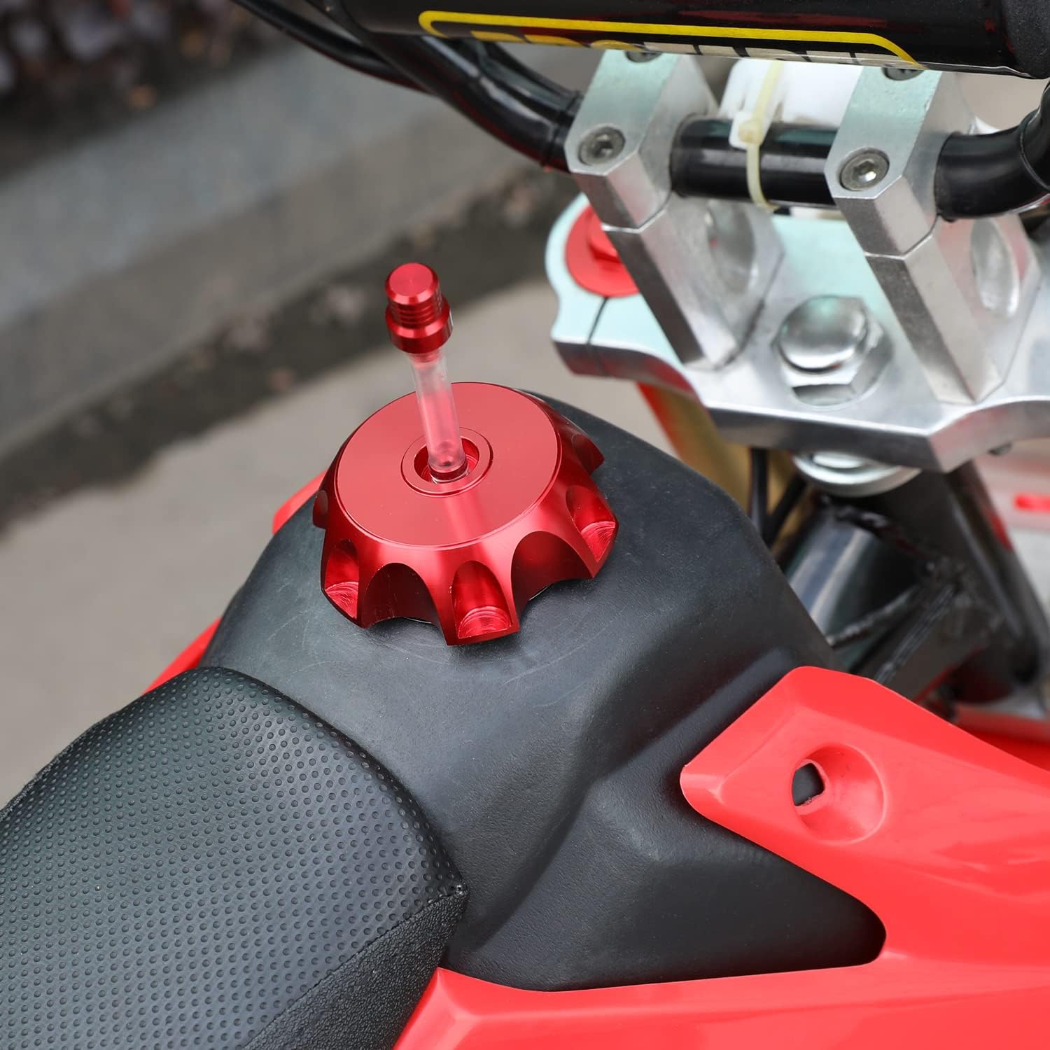 GREHUA Tapa de tanque de combustible de aluminio CNC rojo con válvula de ventilación para SSR 125 Taotao DB10 DB14 SDG107 Probike 50cc 90cc 110cc
