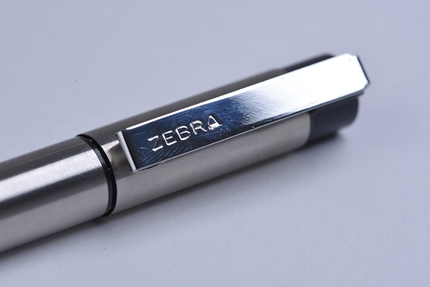 Zebra Pen G-301 Bolígrafo de acero inoxidable JK-Recambio, punta fina, 0.028 in, tinta azul, 2 unidades (paquete de 2)