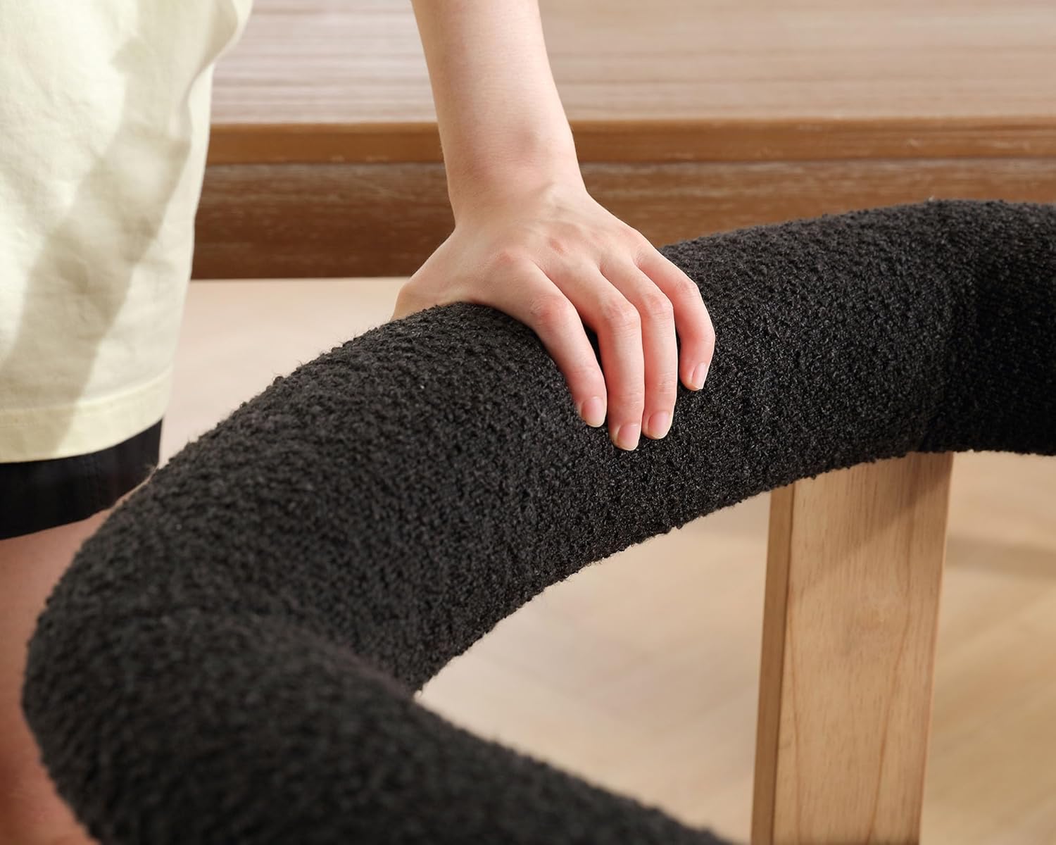 VESCASA Sillas de comedor tapizadas con patas rectangulares de madera marrón claro, sillas de comedor modernas de vellón sherpa de mediados de siglo