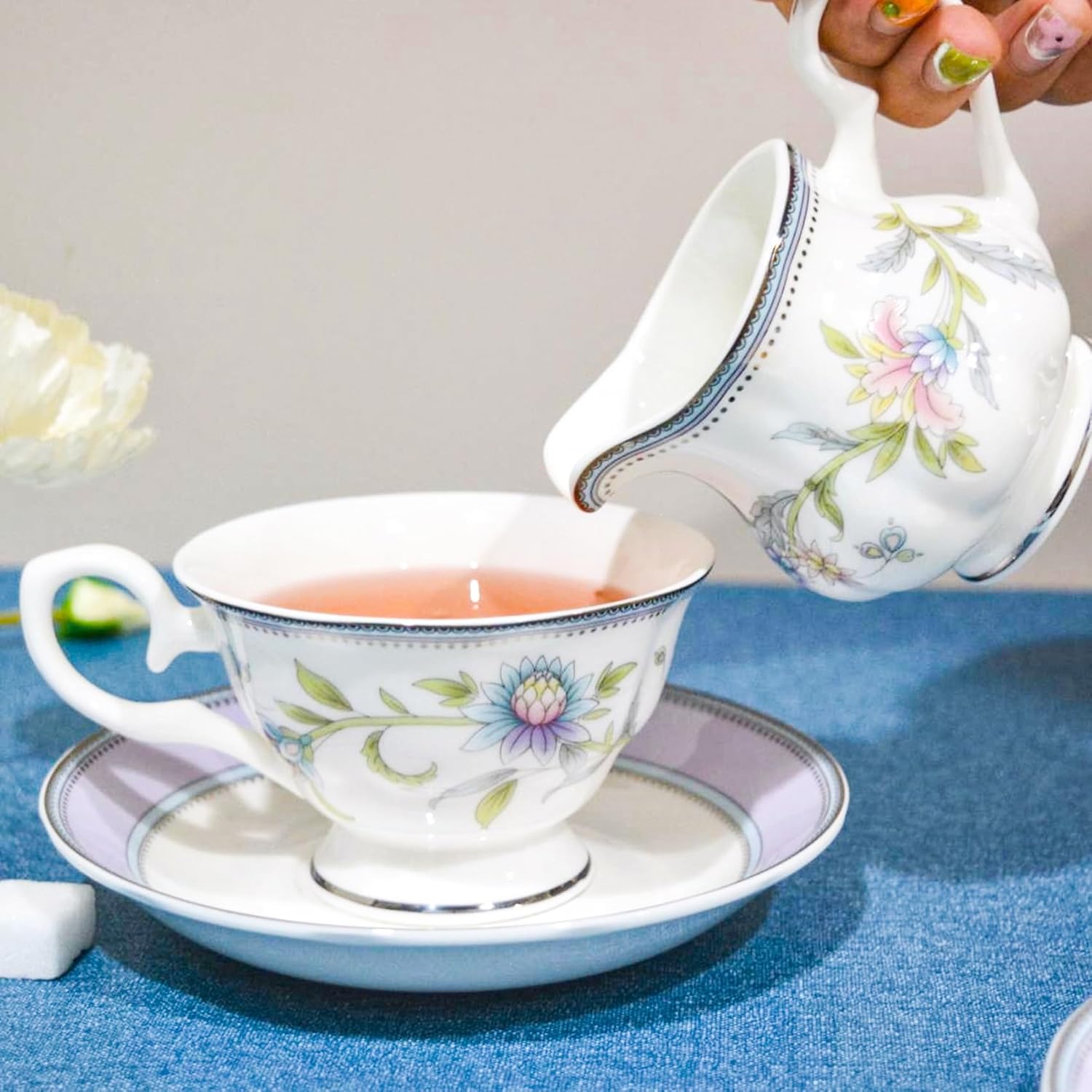 Juego de té de porcelana de hueso, juego de té de porcelana de 21 piezas para adultos, tazas de té y platillos para 6, con tetera, cucharas,