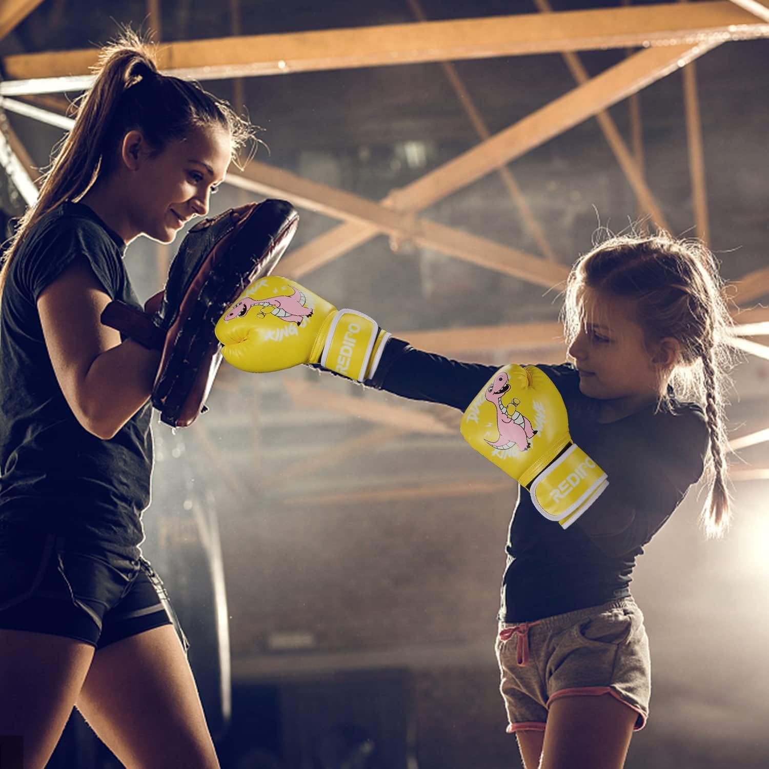Redipo Kids Boxing Gloves for Boys and Girls, Youth Boxing Training Gloves for Kids 3-15, 4&6OZ Punching Bag Kickboxing Thai Mitts MMA Training