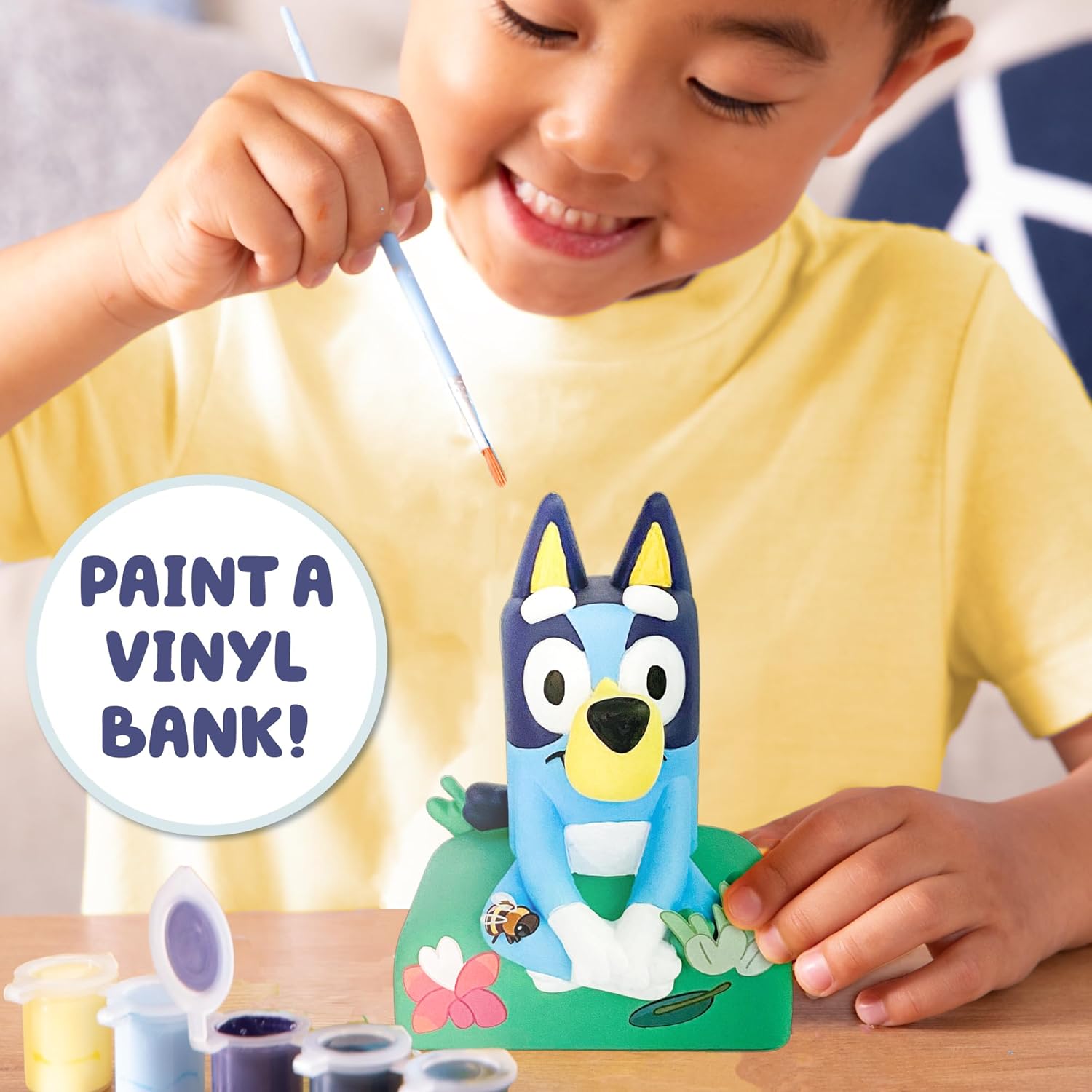 Bluey Pinta tu propio banco, incluye 12 pinturas, calcomanías, banco de vinilo, alcancía para niños, alcancía temática, gran regalo para fiesta de