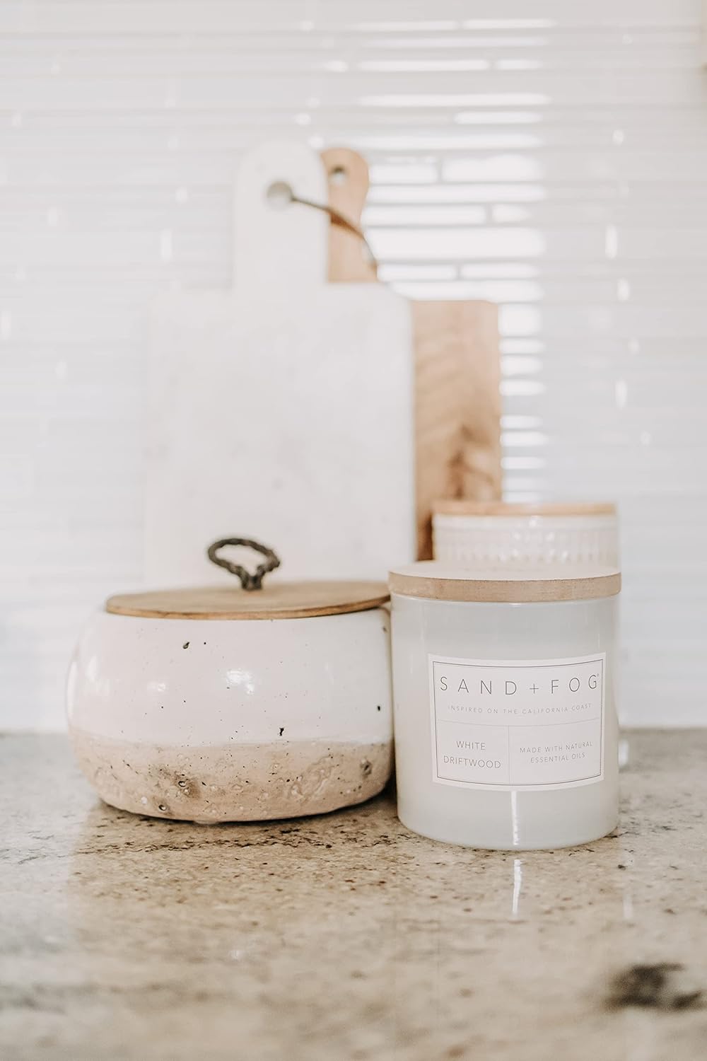 Sand + Fog Velas perfumadas  Vainilla de Tahití  Aromas y tamaños adicionales  3 mechas 100% algodón sin plomo  Velas de lujo para ambientar