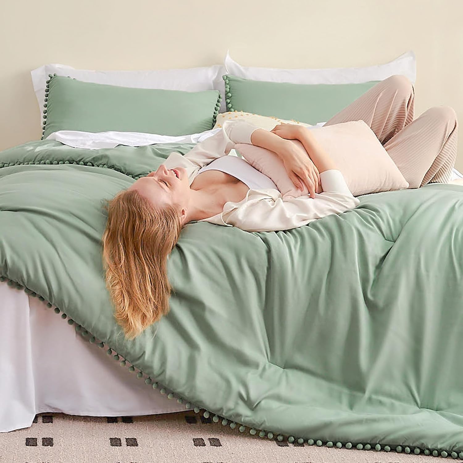 Litanika Juego de edredón tamaño Queen, color verde salvia, edredón de 7 piezas con flecos de pompones, juego de cama bohemio estético con edredón,