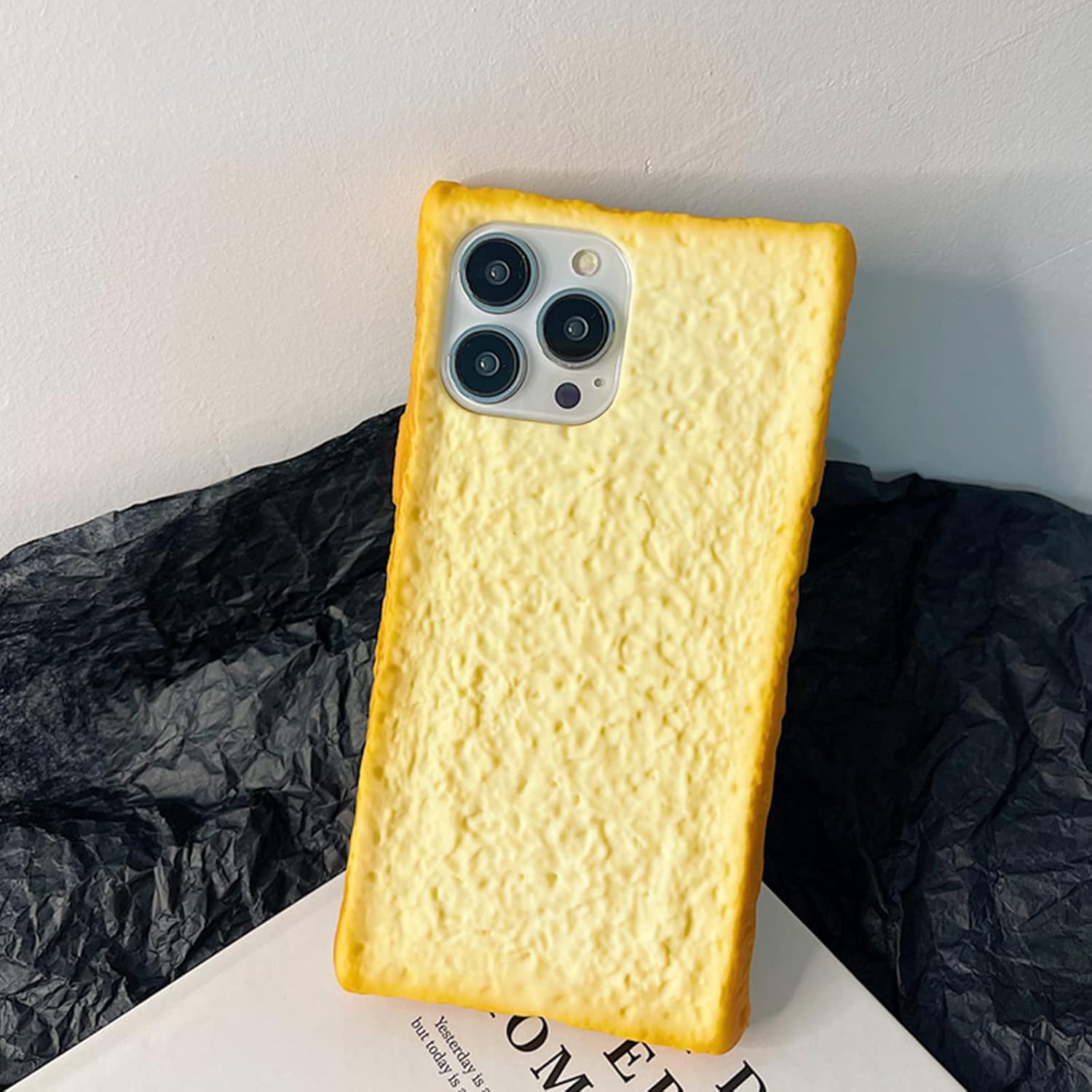 Linda funda de teléfono con diseño de comida para iPhone 11, divertida simulación de pan tostado, desayuno, cuatro esquinas, protección gruesa de
