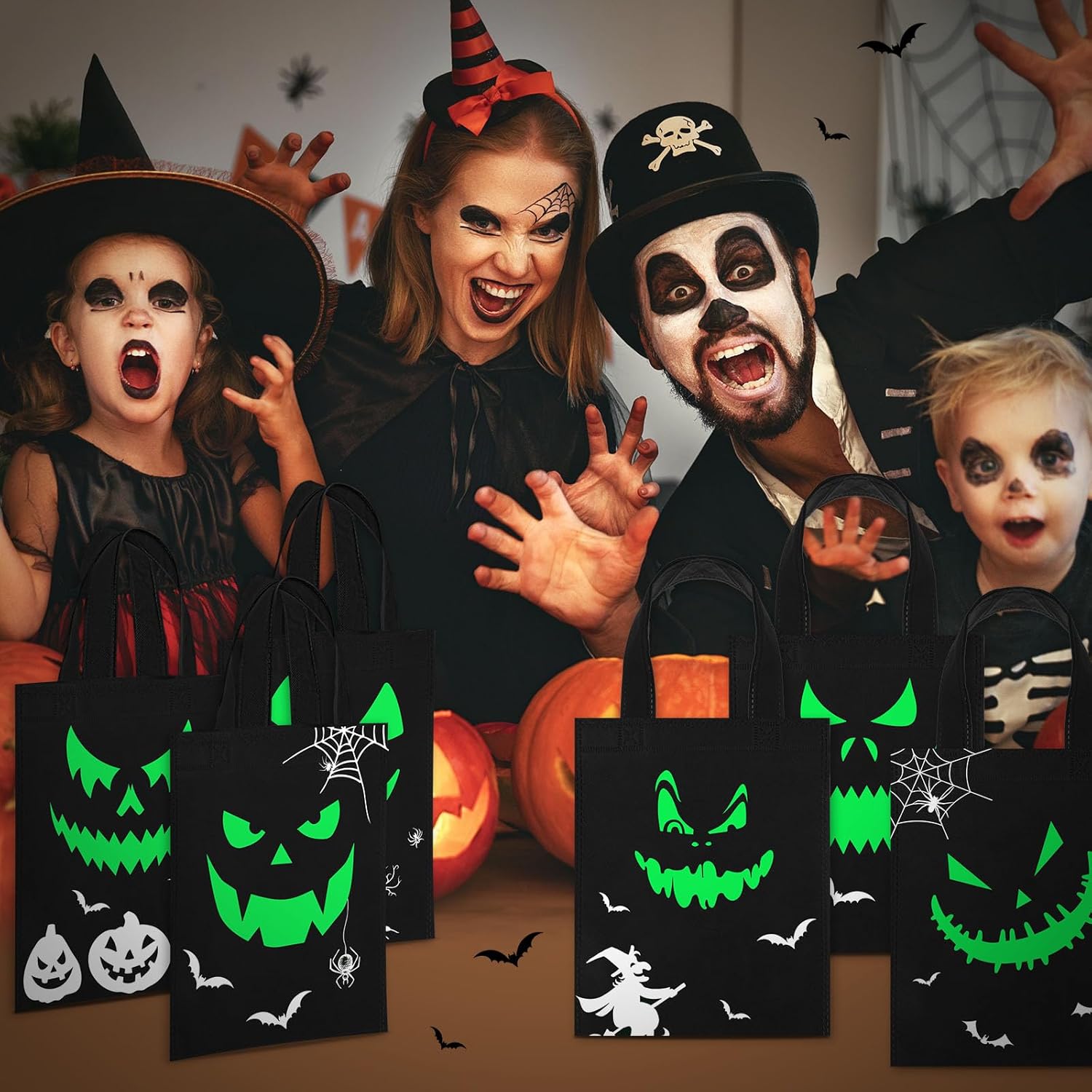 Toulite Paquete de 24 bolsas no tejidas de Halloween con asa a granel, reutilizables, bolsas de regalo de dulce o truco, calabaza, fantasma, araña,