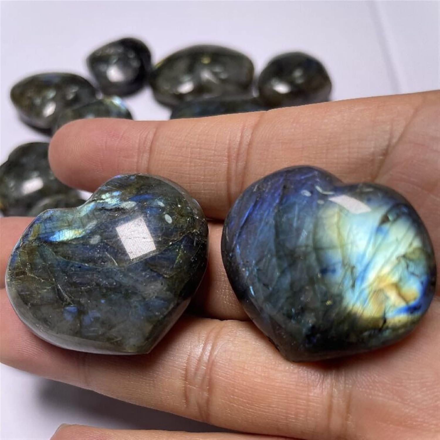 Feng Shui Decorate Natural Heart Shape Labradorite Stone Luminous Moonstone Crystal Stone Home Decoration Garden Aquarium Stone Raw Rough Natural