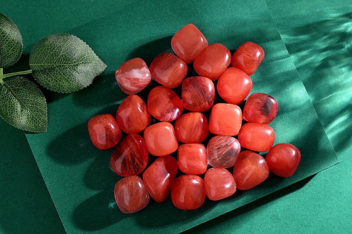 QINJIEJIE Piedras pulidas de cuarzo cereza de 0.9 libras, cristales caídos, piedras preciosas a granel, juego de rocas de cristal curativo, paisaje
