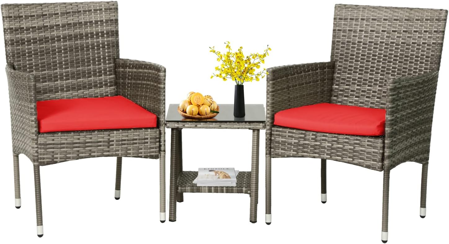 FDW Juego de muebles de exterior de 3 piezas para patio, sillas de mimbre gris, juego de conversación de bistró, 2 sillas de ratán con cojines rojos