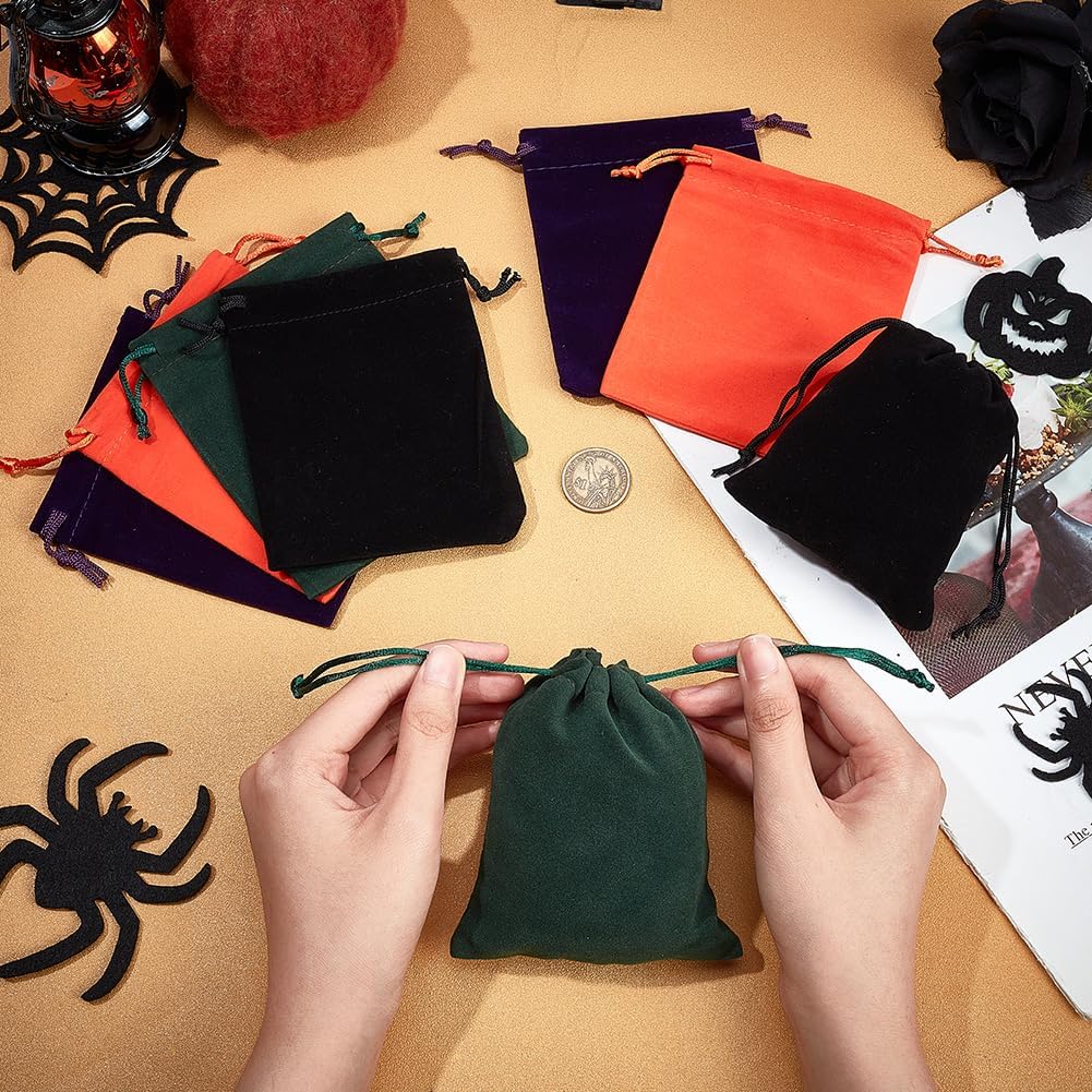 BENECREAT 24 bolsas de regalo de terciopelo de Halloween de 4 colores, bolsas de terciopelo con cordón, bolsas de regalo de joyería para joyas,