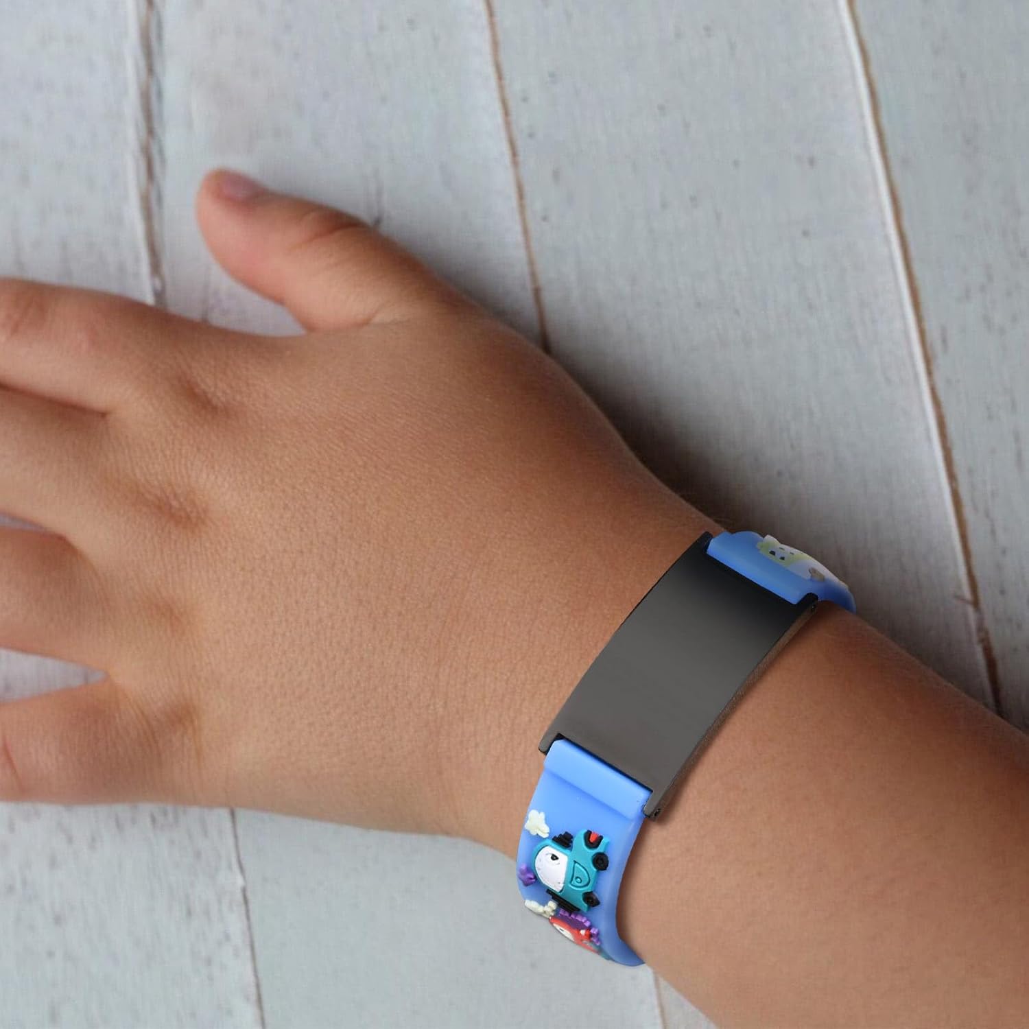 Pulseras de identificación de seguridad para niños, de silicona suave, de acero inoxidable, con grabado gratuito, de varios colores, ajustables,