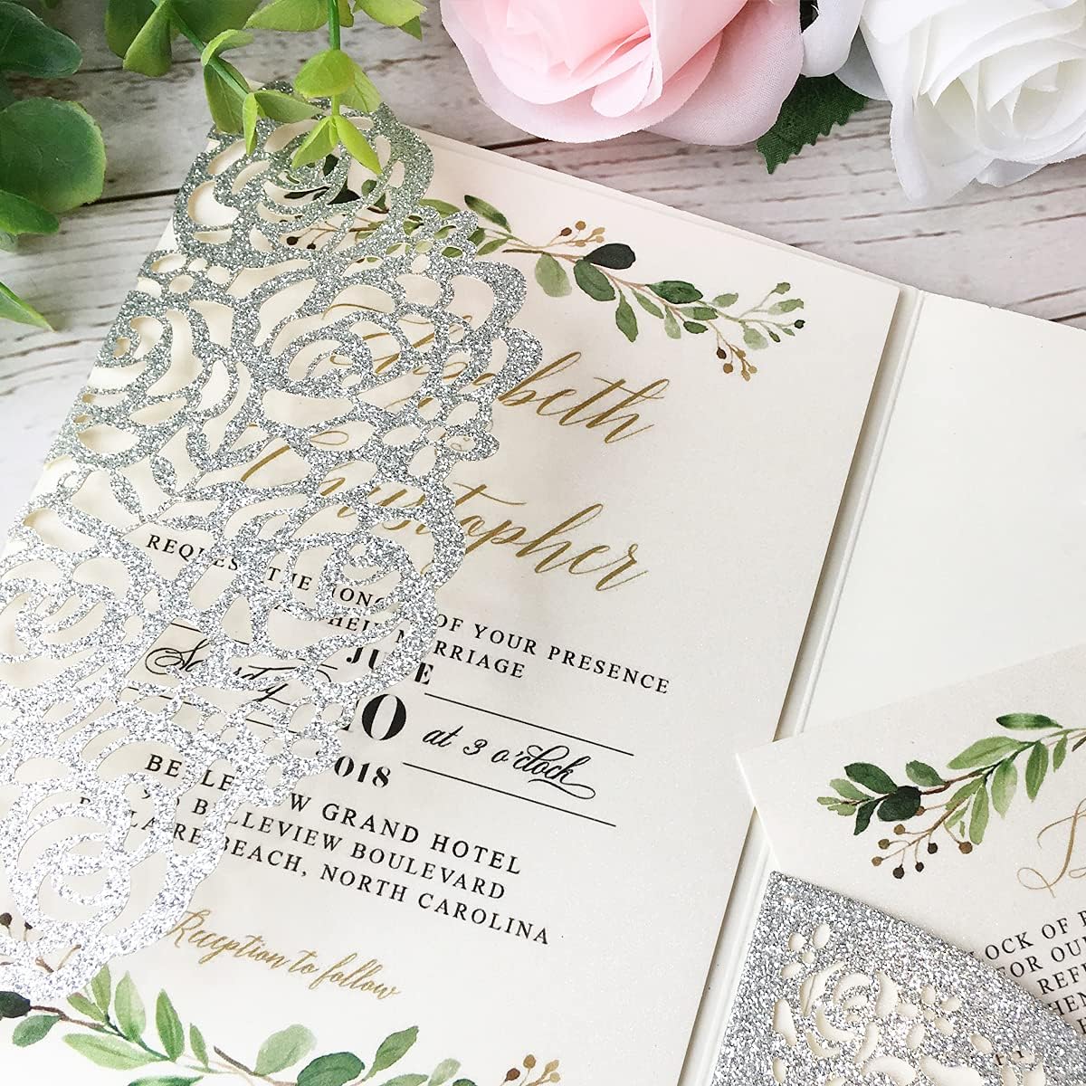 5.1 x 7.1 pulgadas, 50 invitaciones de boda personalizadas con purpurina plateada cortadas con láser con sobres y bolsillo hueco de rosa con cinta e