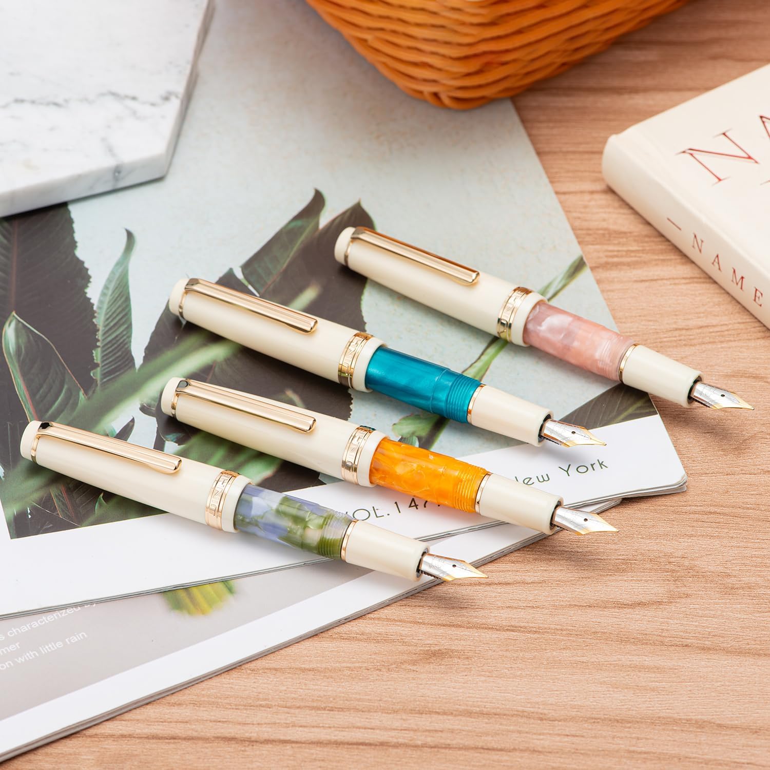Jinhao 82 – Mini pluma estilográfica acrílica, punta fina de iridio con convertidor de tinta, mini bolígrafo de viaje de bolsillo corto verde algas