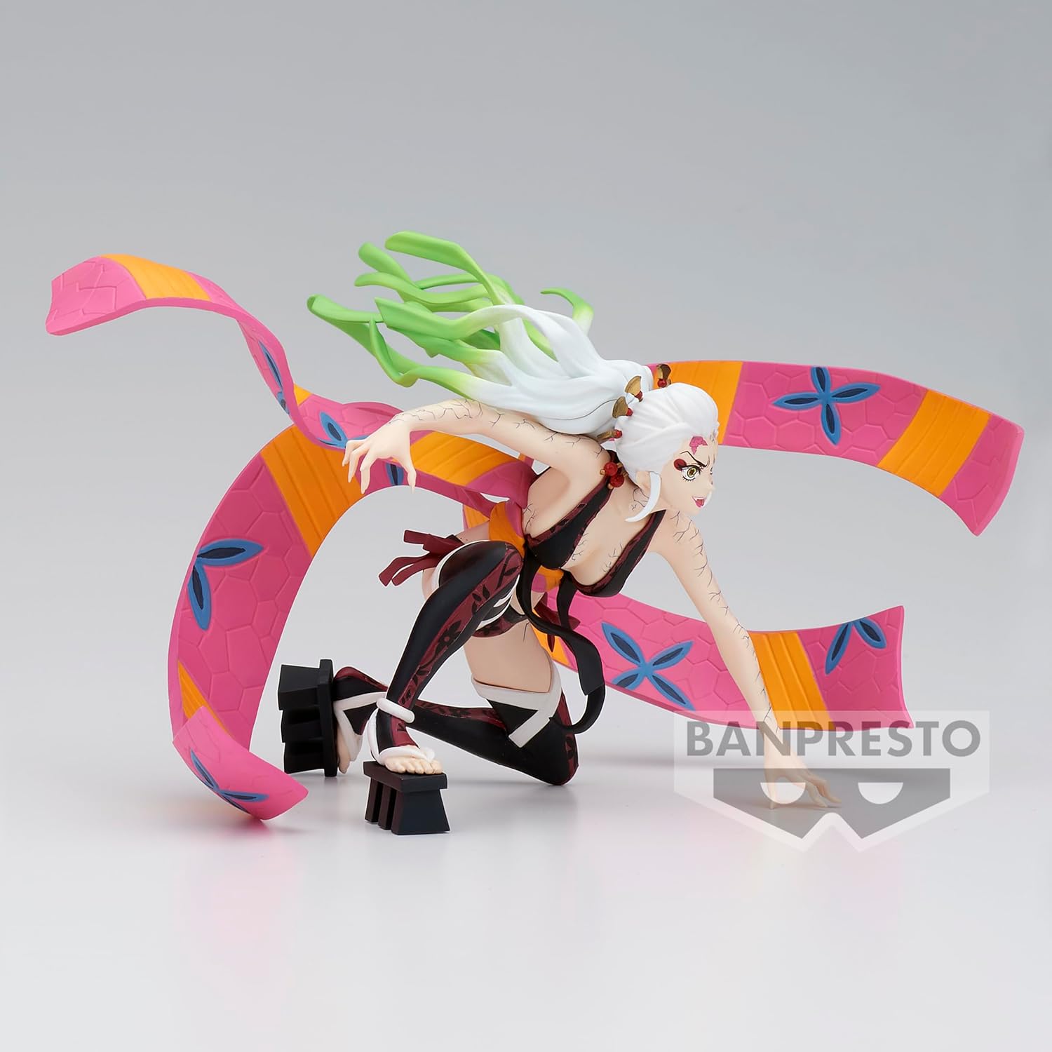 Banpresto – Demon Slayer Kimetsu no Yaiba – Daki (ver. B), Figura de estrellas vibratorias de Bandai Spirits