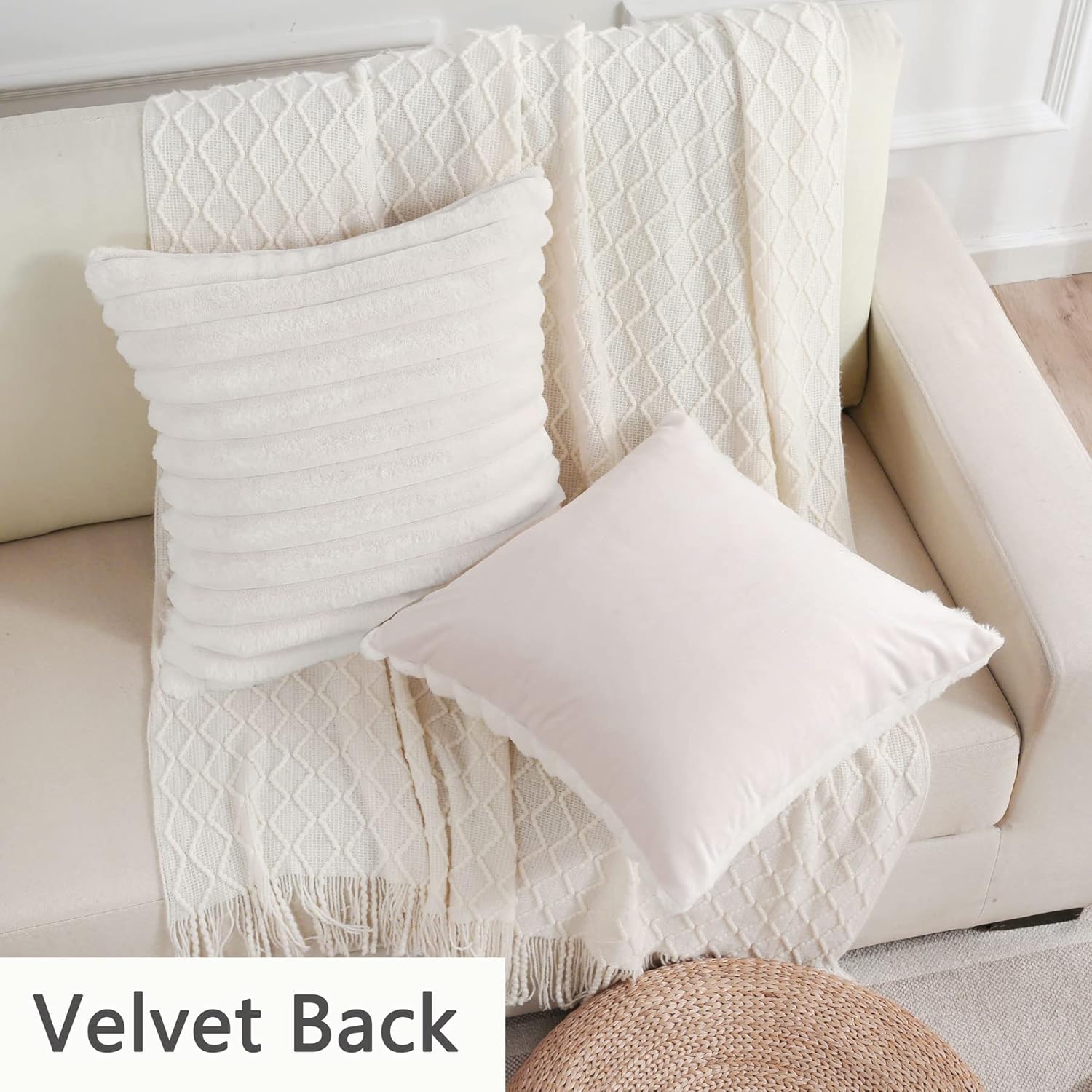 FUTEI – Juego de 2 fundas de almohada decorativas con rayas de color blanco crema, 26 x 26 pulgadas, cuadradas y primaverales, piel sintética de