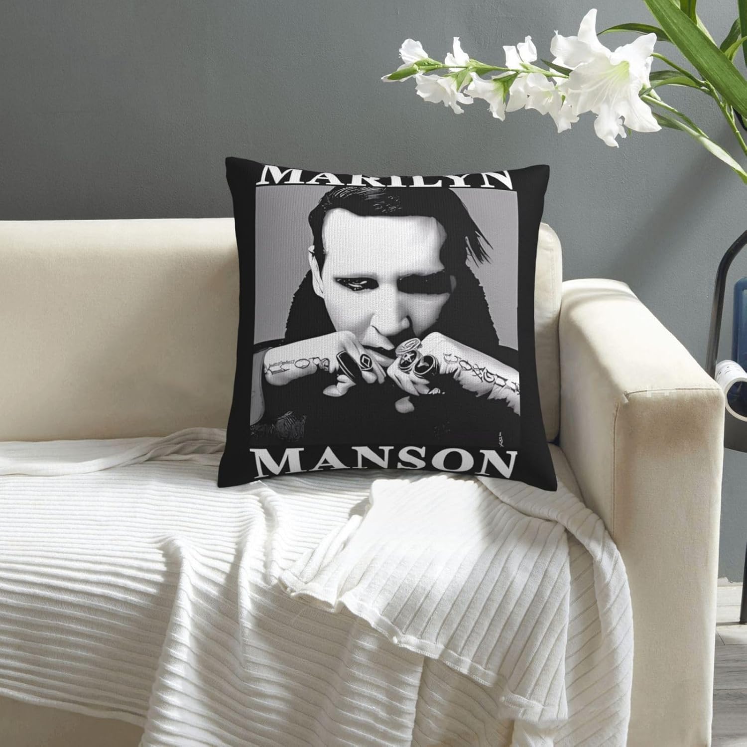 MaryAPerez Funda de almohada decorativa de 18 x 18 pulgadas, diseño de Marilyn Singer Manson, para sofá, automóvil, dormitorio, decoración del hogar