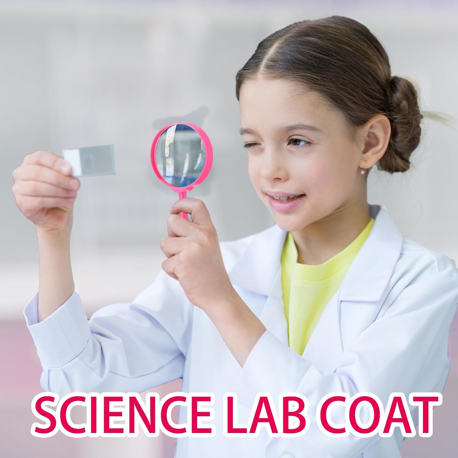 Xtinmee Disfraz de médico para niños, abrigo de laboratorio para niños con tarjetero de identificación, lupa, jeringa, estetoscopio, juguetes