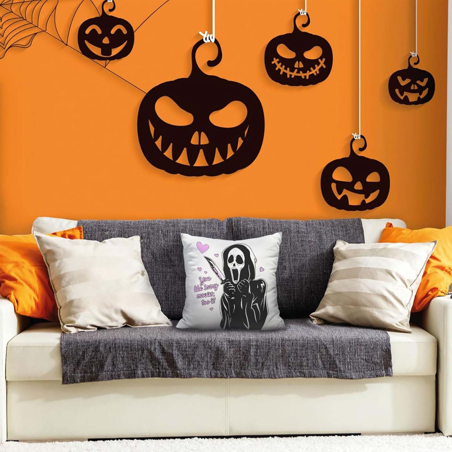 Funda de almohada blanca con texto en inglés “You Like Scary Movies Too Pink Ghost Scary Face” (“You Like Scary Movies Too Pink Ghost Scary Cara”),