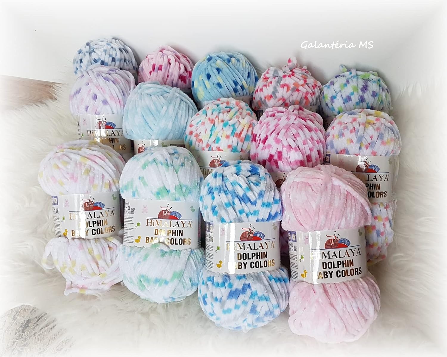 Paquete de 2 madejas Himalaya Dolphin Baby Colors, cada madeja de 3.53 oz3,5 onzas, 120 mt 132 yardas, hilo súper voluminoso, hilo para manta, hilo