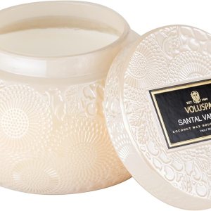 Voluspa Vela Santal Vanille  Cuenco de chawan de vidrio en relieve  14 onzas  Tiempo de combustión de 50 horas  Cera de coco y mechas naturales para Voluspa Vela Santal Vanille  Cuenco de chawan de vidrio en relieve  14 onzas  Tiempo de combustión de 50 horas  Cera de coco y mechas naturales para