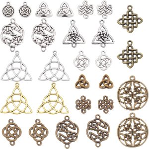 SUNNYCLUE 1 caja de 56 dijes de nudo celta, dijes irlandeses de enlace de trinidad, cuentas de nudo de estilo tibetano, dijes redondos planos de SUNNYCLUE 1 caja de 56 dijes de nudo celta, dijes irlandeses de enlace de trinidad, cuentas de nudo de estilo tibetano, dijes redondos planos de