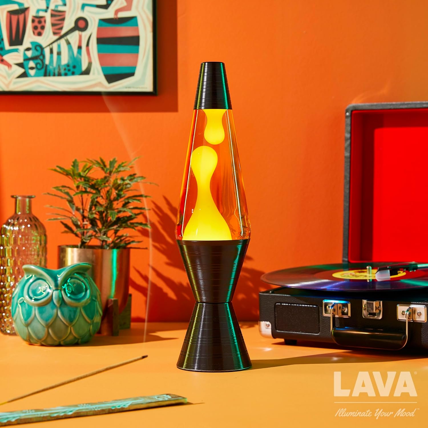 LAVA Lámpara de 14.5” Disco de vinilo con base ranurada – La luz de movimiento original – Cera amarilla y líquido naranja – 2017