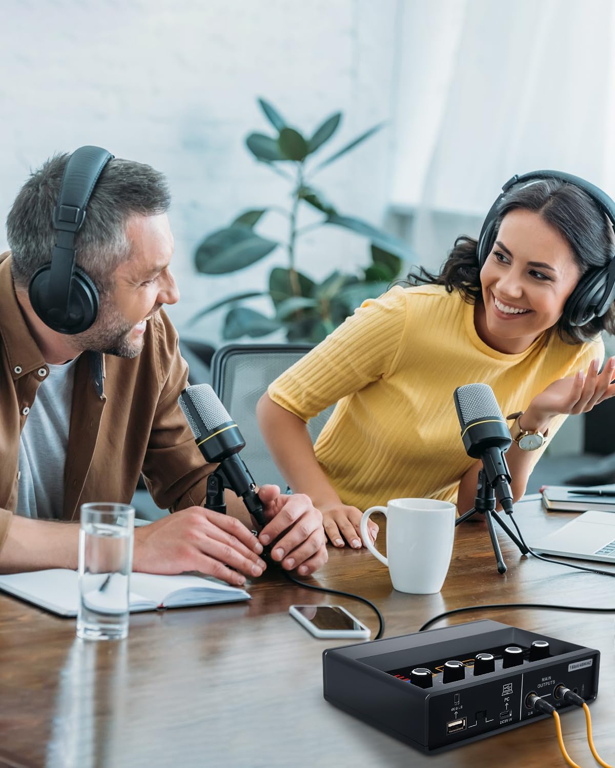 STRICH Interfaz de audio de grabación profesional 2×2 para computadora, modelo táctil, USB 2.0 para transmisión en vivo, podcasting, interfaz de