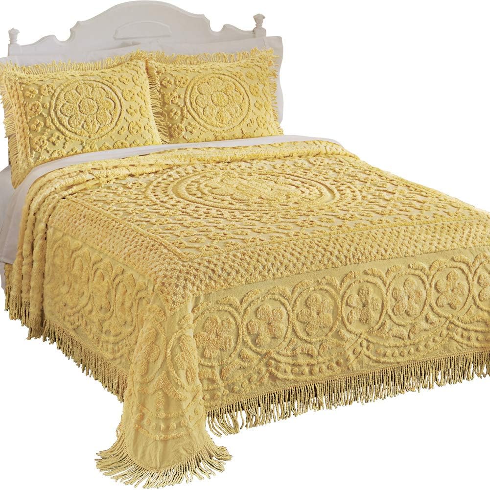 Collections Etc Calista – Colcha ligera con borde de flecos de chenilla, Algodón, Amarillo, King