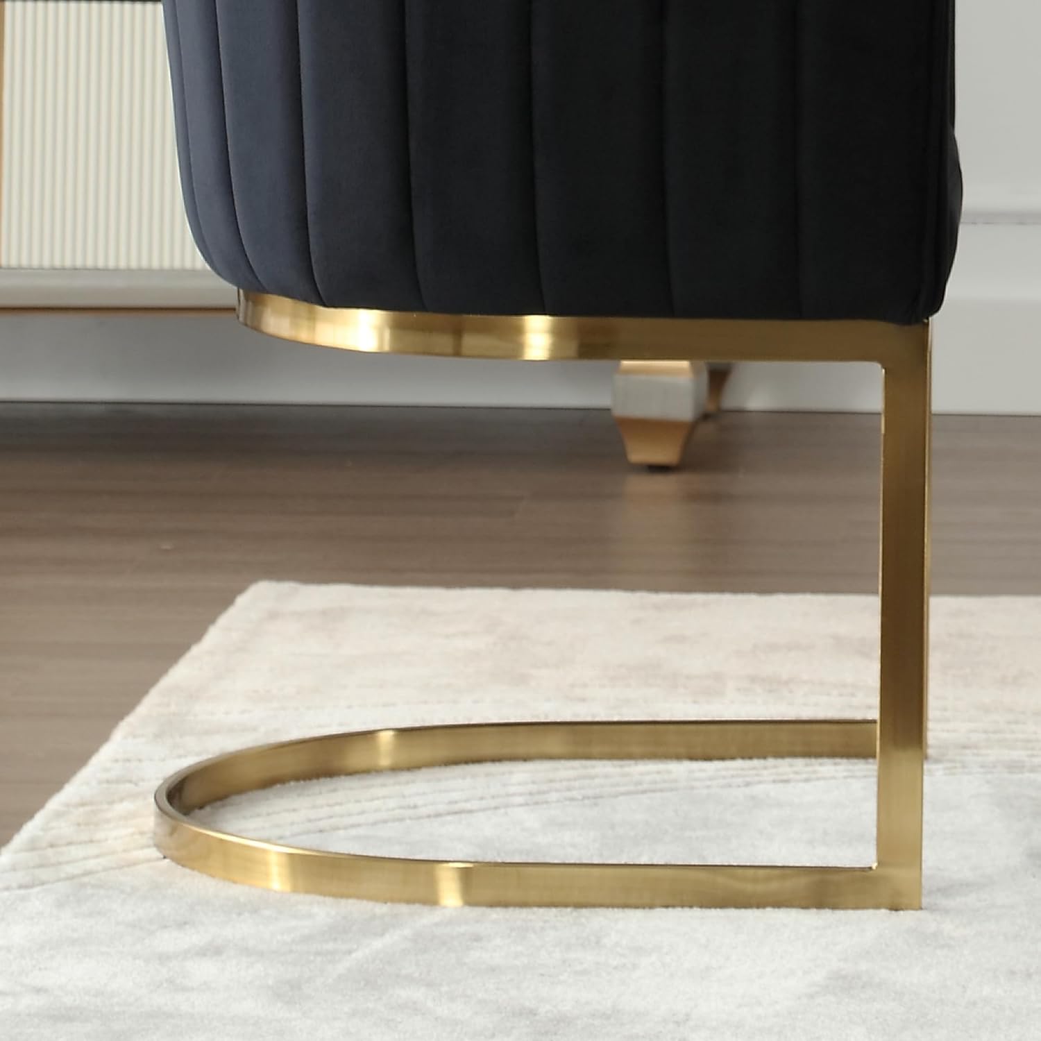 LZAREAL Juego de 2 sillas de comedor tapizadas cómodas con brazos, sillas de comedor modernas de mediados de siglo con patas de metal dorado para