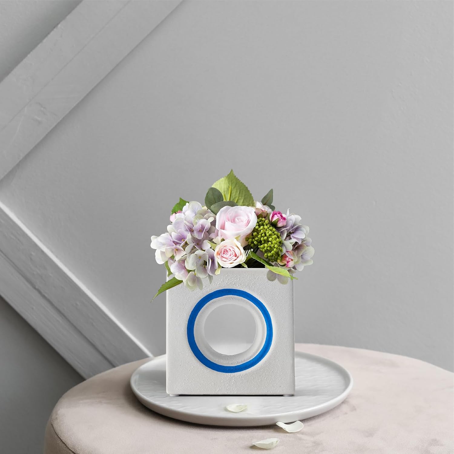 ERESGREAT Jarrón cuadrado estético de cerámica blanca con agujero, moderno florero de cerámica, jarrones de cerámica funky para decoración del