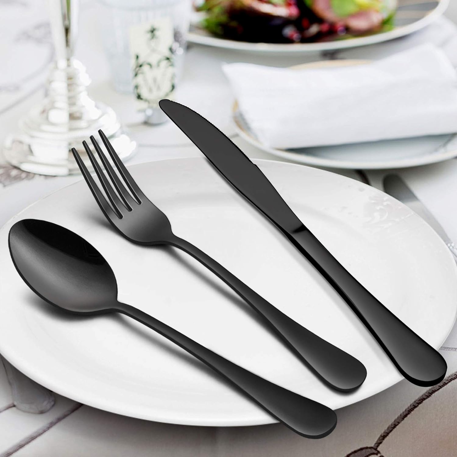 LIANYU Juego de cubiertos negros de 46 piezas para 8, cubiertos de acero inoxidable con utensilios de servir, cubiertos elegantes que incluye