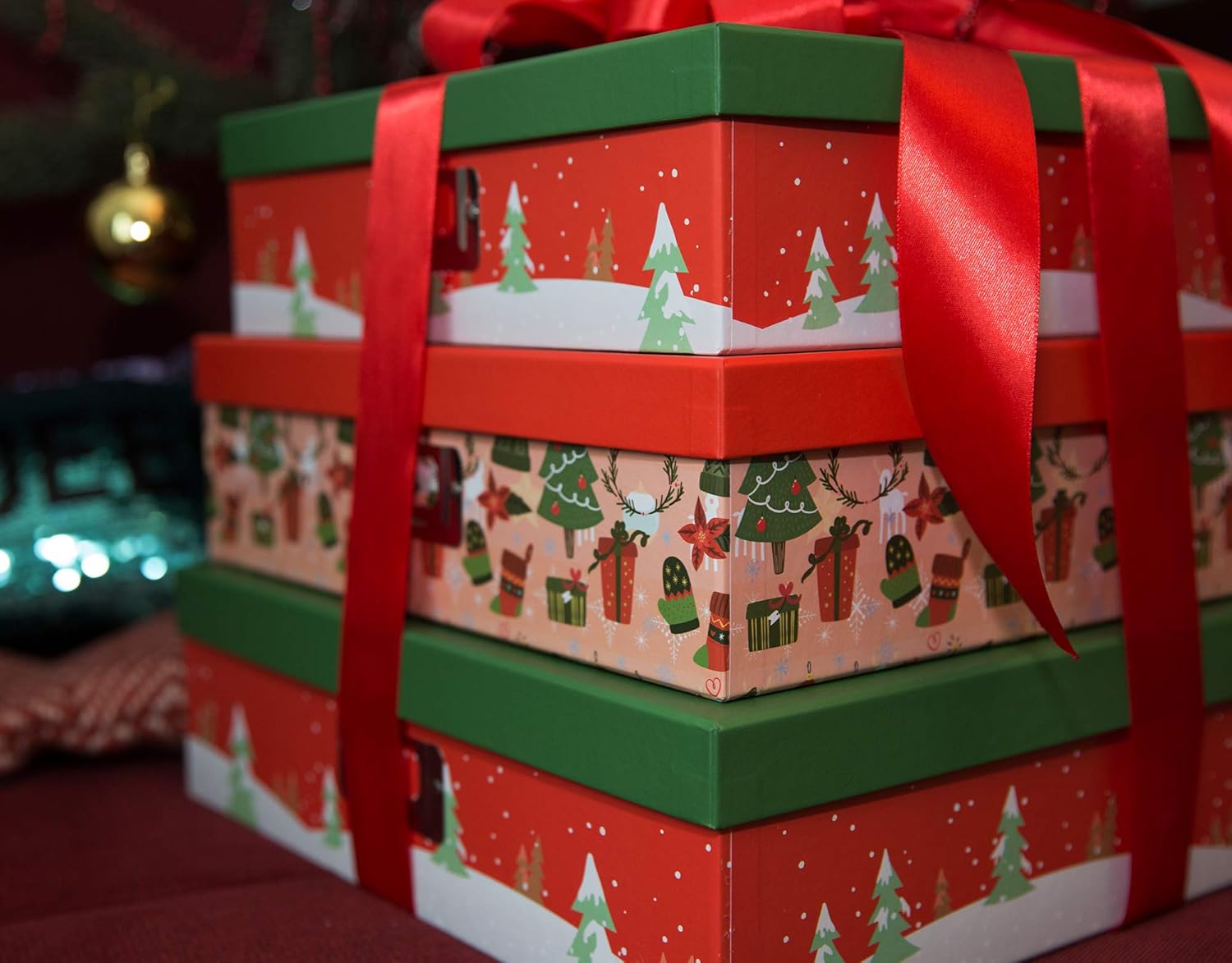 Soul & Lane Cajas de almacenamiento de cartón decorativas de Navidad (juego de 3) cajas de almacenamiento de fotos anidables con tapas, pequeñas