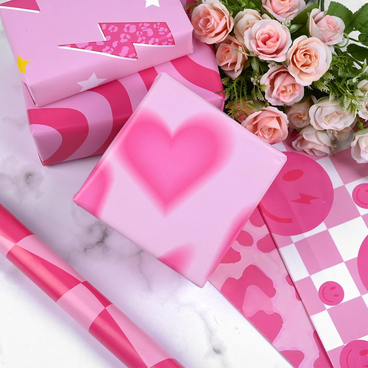 Bolsome 12 hojas de papel de regalo temático preppy, papel de regalo con diseño de leopardo y mariposa sonriente rosa para principios de la década