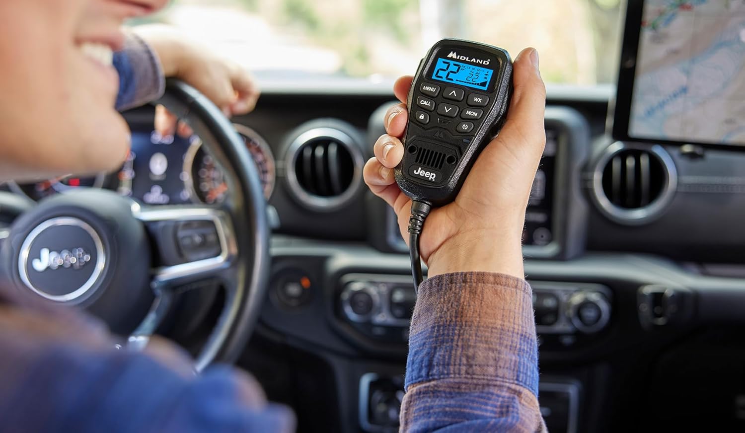 Midland Radio GMRS MicroMobile de marca Jeep MXT275 – Radio bidireccional de 15 vatios con micrófono de control integrado – Antena de montaje