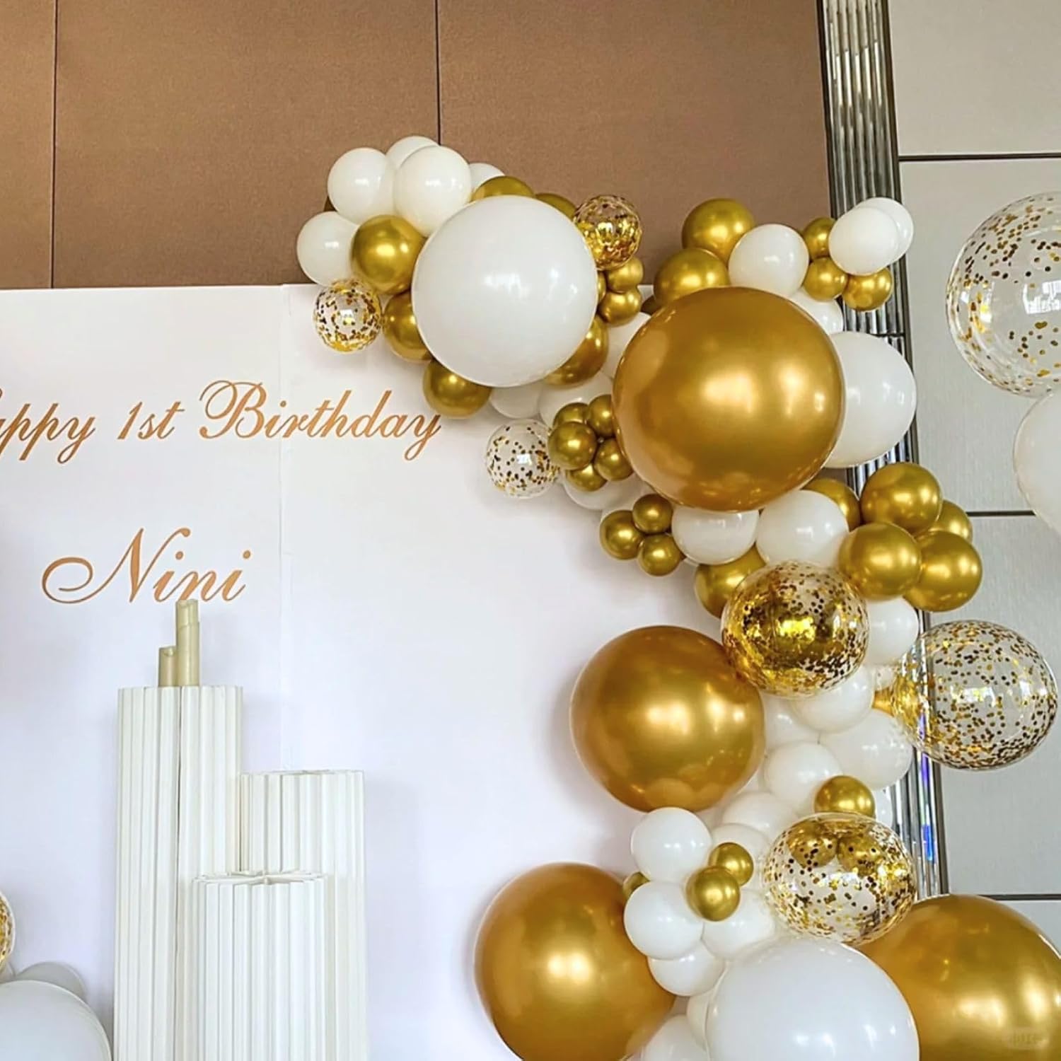 Funhot Globos blancos y dorados, 60 globos dorados y beige, globos de confeti dorado metálico de 12 pulgadas, globos de látex blanco helio para