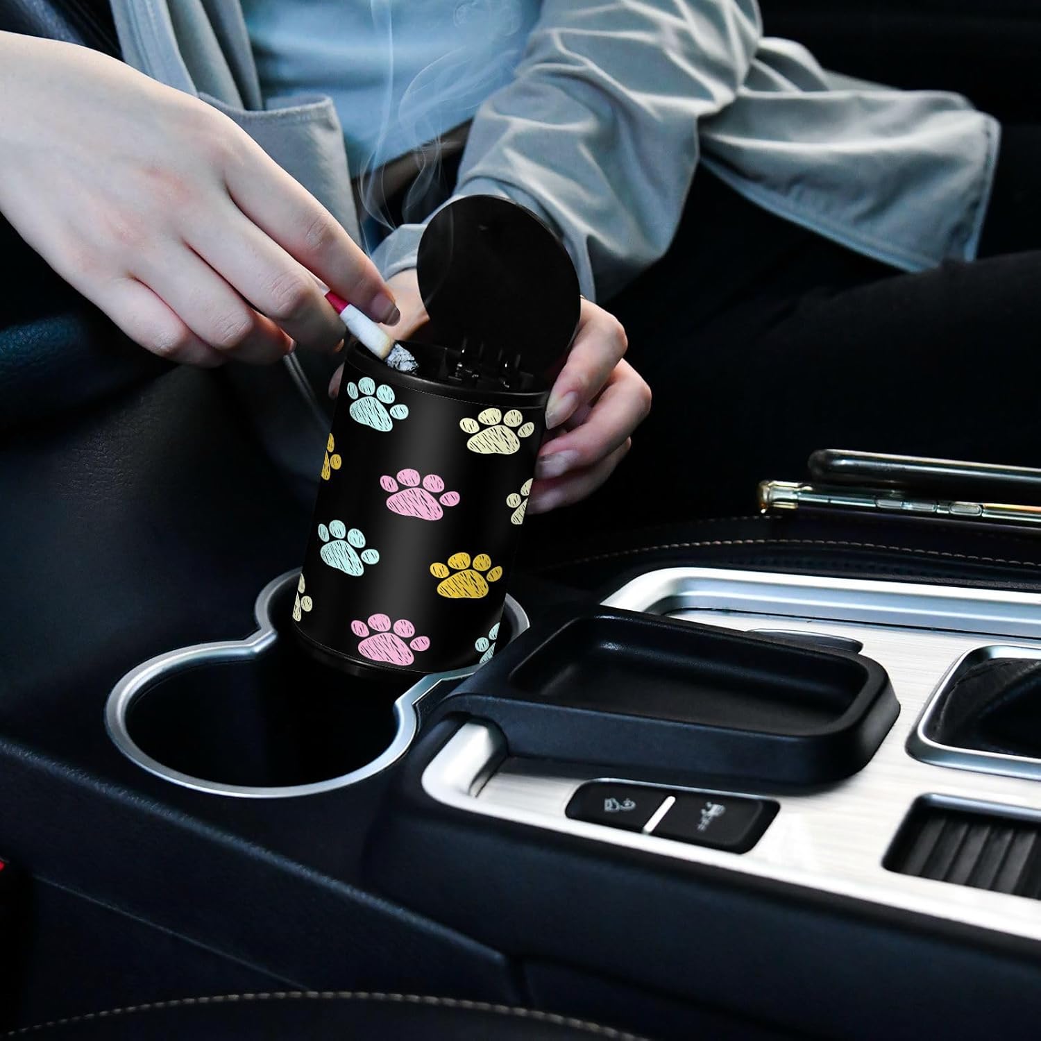 Blueangle Cenicero de auto con diseño de pata de perro, cenicero automático desmontable con tapa, mini bote de basura para portavasos de automóvil,