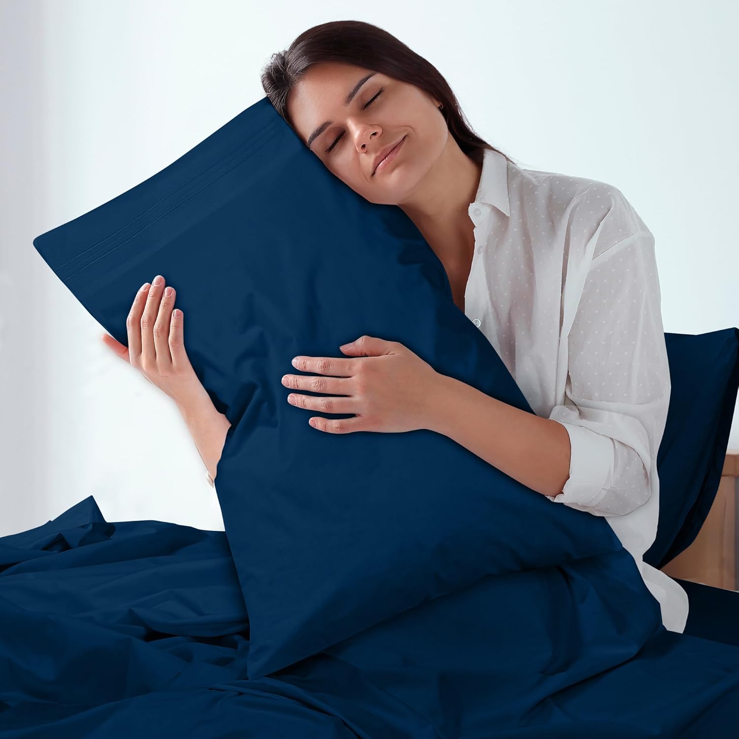 ROYALE LINENS – Sábanas California King de 4 piezas – Ropa de cama de microfibra cepillada 1800 – 1 sábana bajera, 1 sábana encimera, 2 fundas de