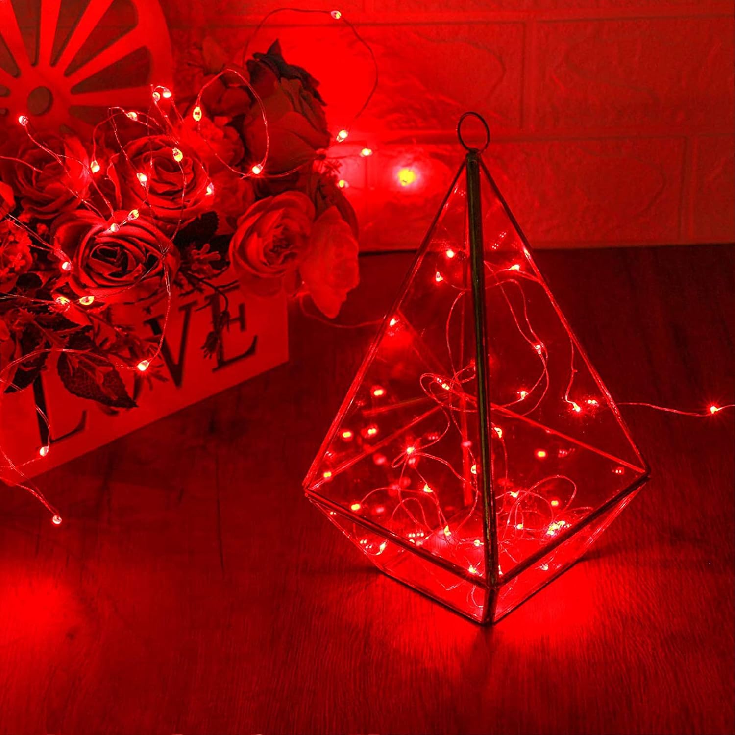 Guirnalda de luces de alambre plateado con enchufe de 33 pies, 100 luces LED con carrete, color rojo
