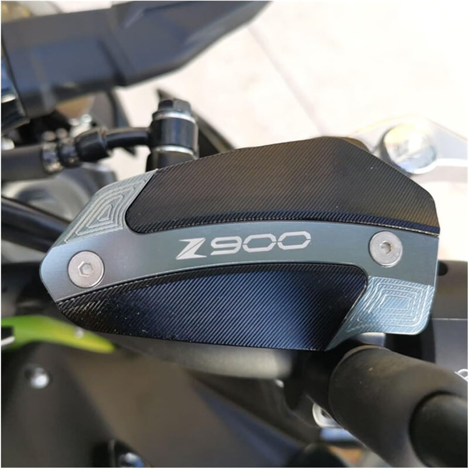 Piezas de repuesto para KAWASAKI Z900 Z 900 2017-19 Cubierta de depósito de líquido delantero de la motocicleta Depósito del cilindro Tapa de freno