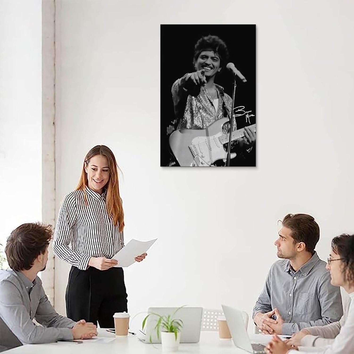 zykaa Póster en vivo de Bruno Mars Singer con portada de álbum de música, decoración de lienzo para dormitorio, póster artístico sin marco, 12 x 18