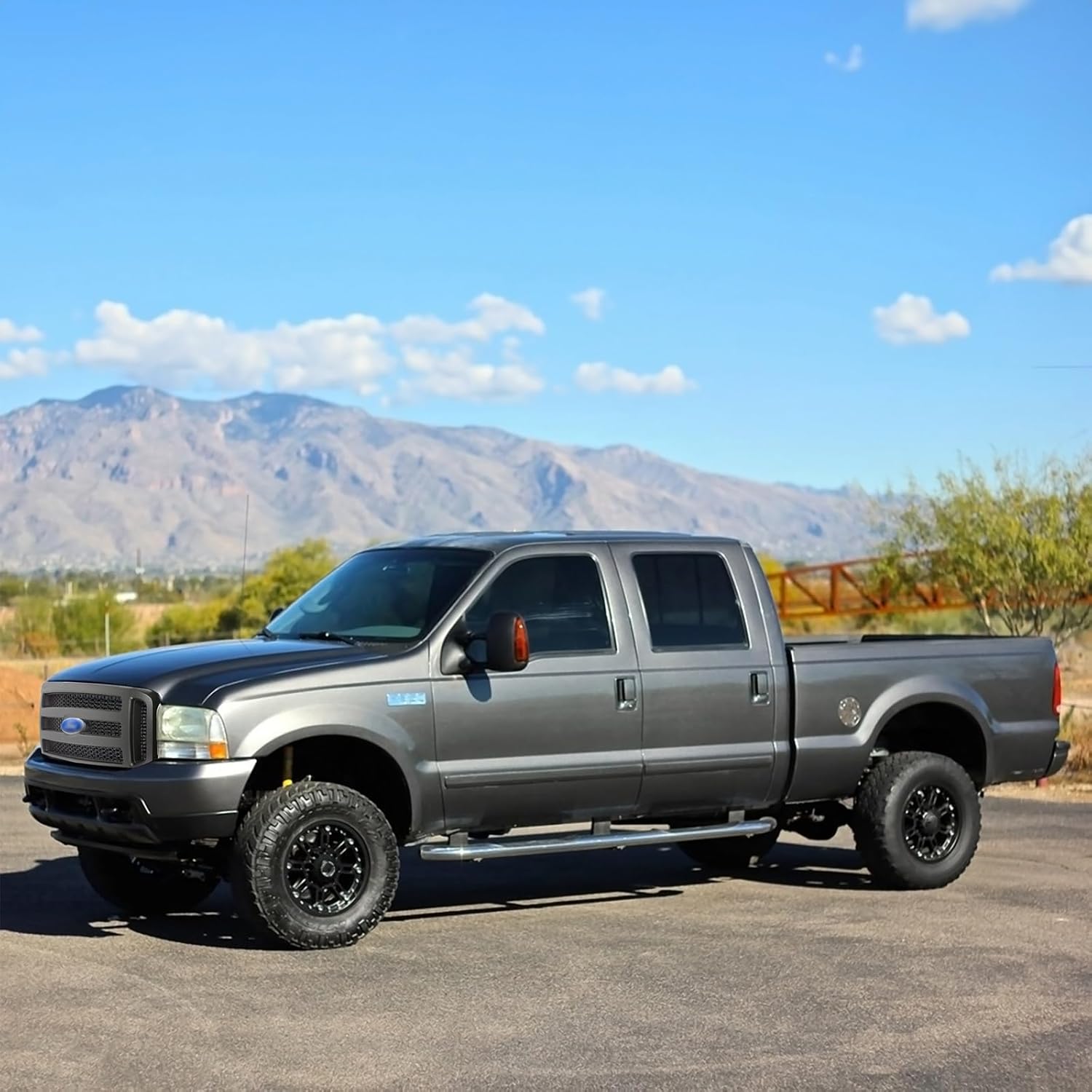 ECOTRIC Nueva parrilla delantera compatible con Ford F250 F350 Super Duty Excursion Black Grille Style 1999 2000 2001 2002 2003 2004