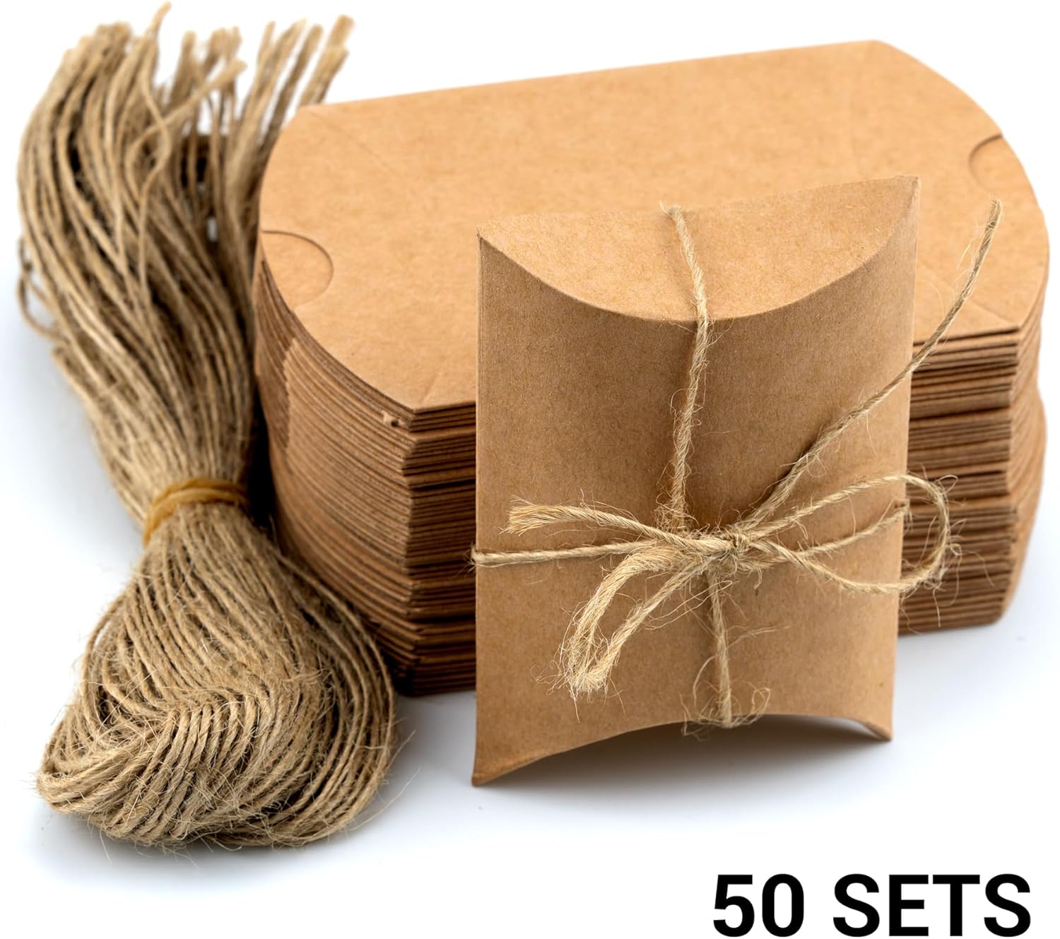 IFAMIO 50 cajas de regalo de almohada de papel kraft con cuerda de yute, pequeñas cajas de dulces para regalo de joyas, embalaje de jabón, mini caja