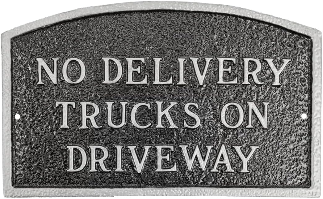 Letrero de placa con diseño de arco con texto en inglés “No Delivery Trucks on Driveway” – Placa de visualización de pared o césped – Señal de