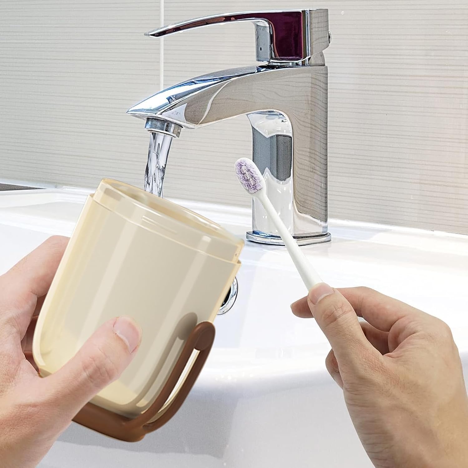 Estuche para cepillo de dientes de viaje, taza portátil multifunción para cepillos de dientes con mango de silicona, contenedor de cepillo de