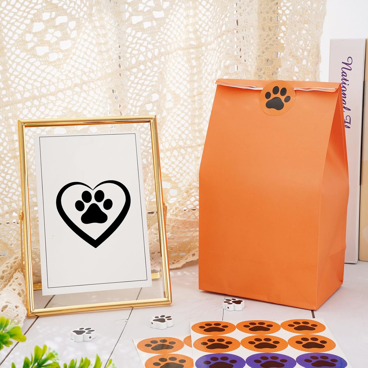 Whaline 24 bolsas de regalo de fiesta de color azul y naranja, bolsas de regalo de papel con calcomanías de pata de perro, bolsas de dulces para