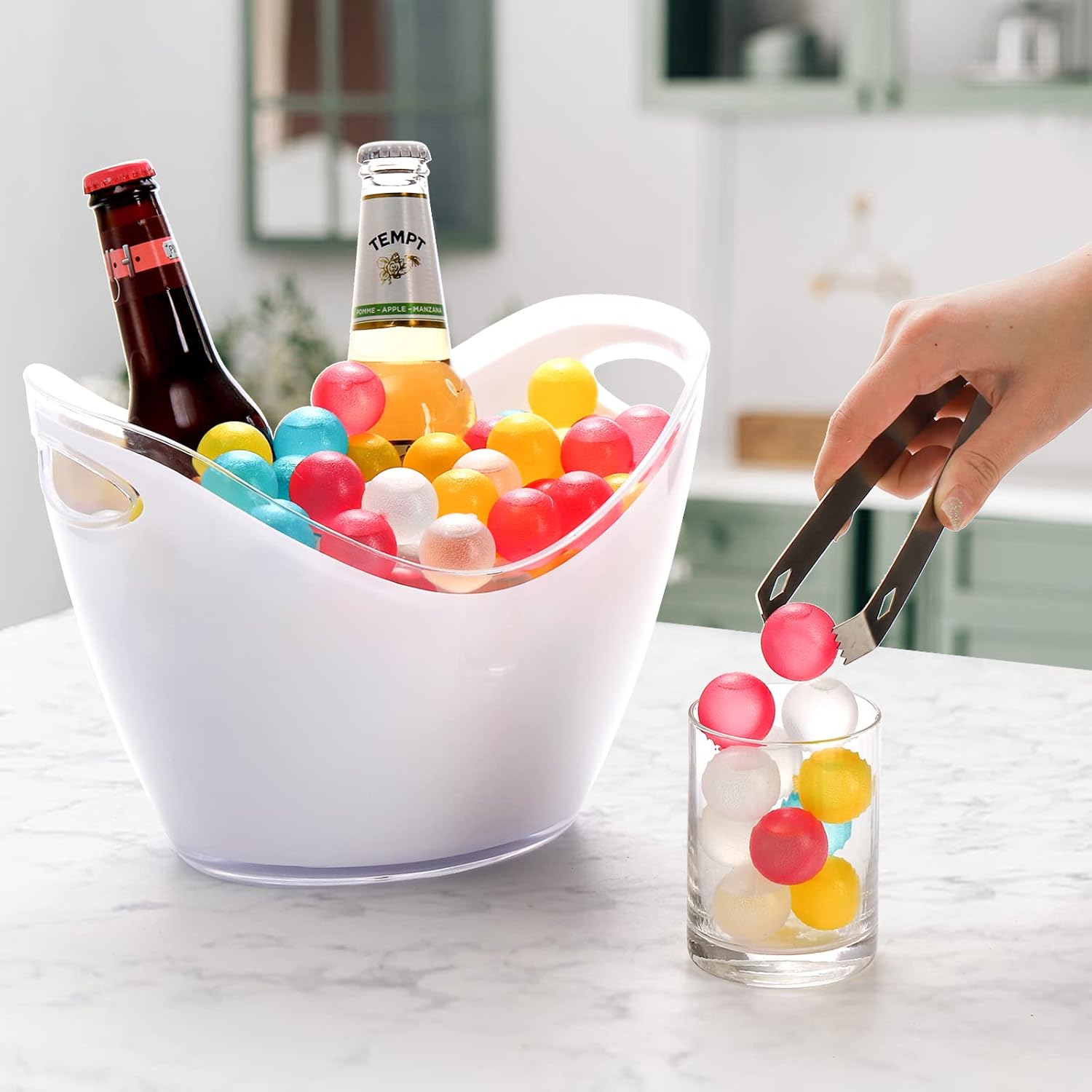 ZOOFOX Paquete de 200 cubitos de hielo reutilizables para bebidas, cubitos de hielo de plástico de colores, cubitos de hielo redondos para cócteles,